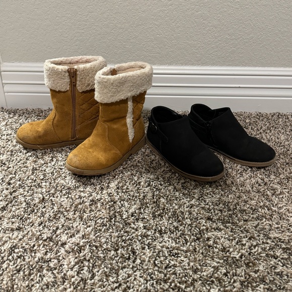 Girls Boots - Picture 2 of 3